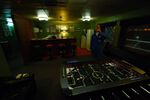 LNG Bonny Bar 2015 01.JPG